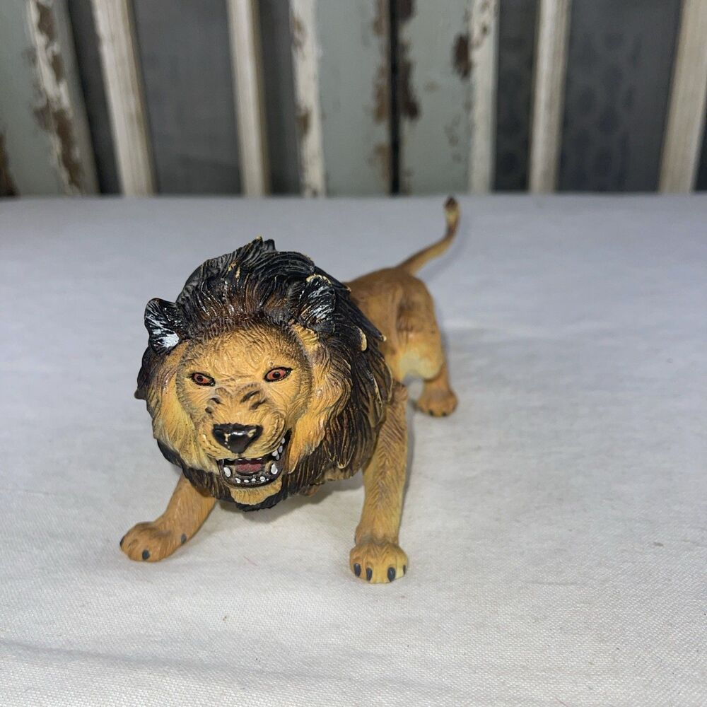 Vintage 9" AAA Male Lion Toy Figure Heavy PVC Rubber Snarling Red Eyes - Picture 2 of 9